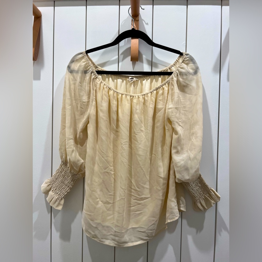 Entro blouse with ruffle sleeves. Adorable! And a subtle print.